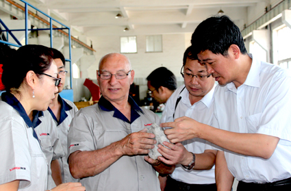 ���������c���_˹�����M�ЬF����򞲢�z�Ч��